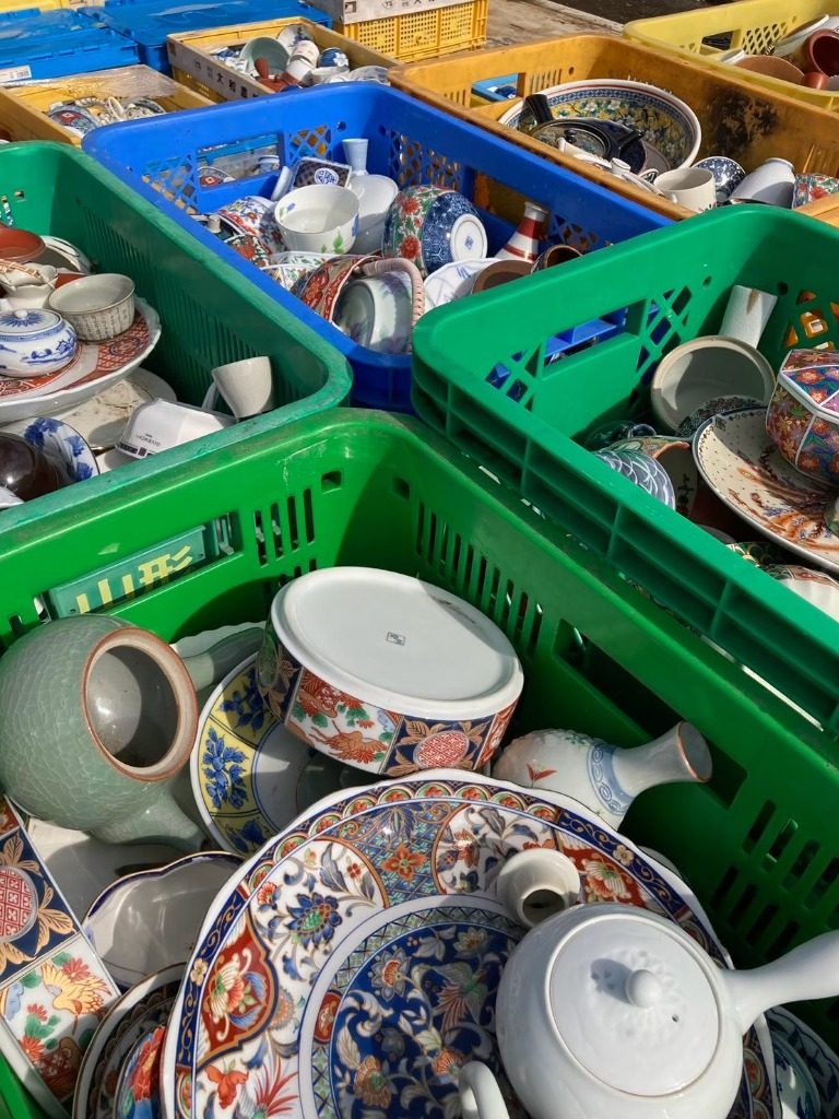 海外へ輸出した中古品・リユース品の事例7(陶器・骨董・雑貨など)